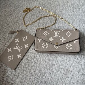 Authentic Louis Vuitton Pochette Felicie